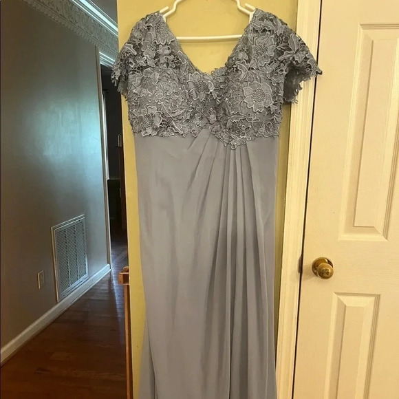 Azazie Size 24 Dusty Blue Gown Dress MOB MOG Angelou Style - Picture 4 of 7